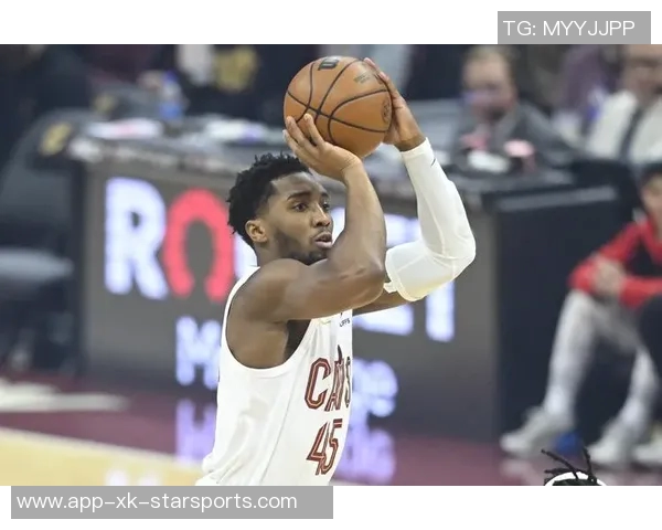 米切尔全场最高35分助球队获胜展现领袖风范与出色表现