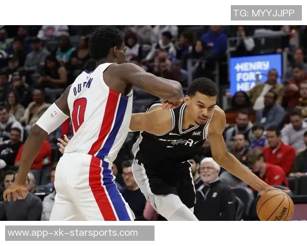 文班亚马替补出战表现亮眼带领球队取得7胜1负佳绩