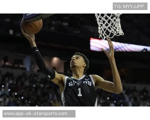 文班首节狂砍25分全场表现平平17中8仅得26分9板4助2帽